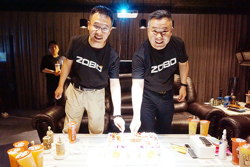 ZOBO91免费在线APP黨支部組織“七一”黨員集體政治生日會暨共同慶祝香港回歸25周年